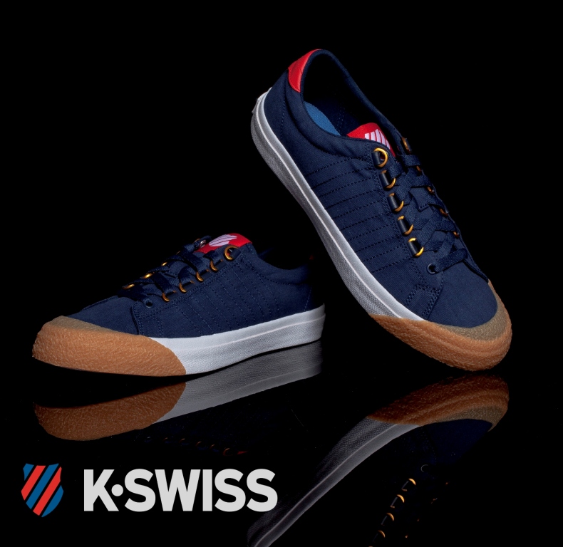 צבעי הדגל בקולקציית עצמאות של נעלי K-SWISS
